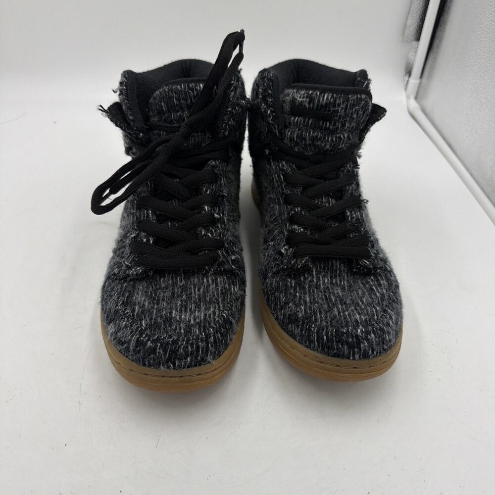 Size 11 - Nike Dunk High Warmth